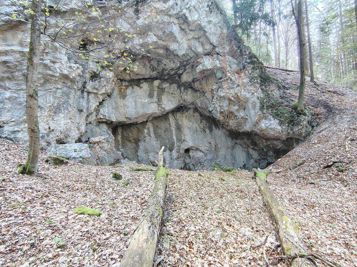 Wasserofen-Halbhöhle